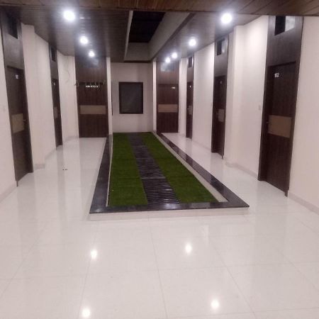 Hotel Prestige Ajmer Bagian luar foto